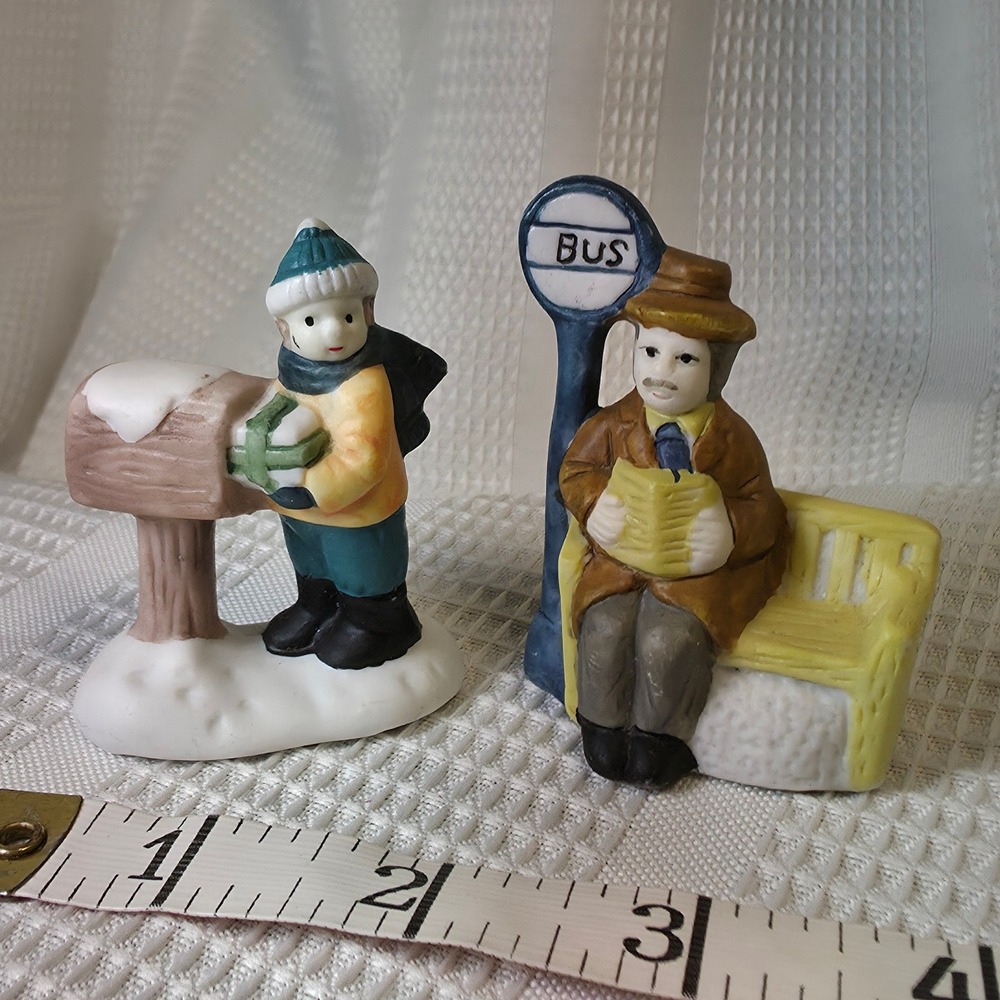 Christmas Figurines 2‎ Piece Set Winter Scene Mailbox Bus Stop Adorable Vintage